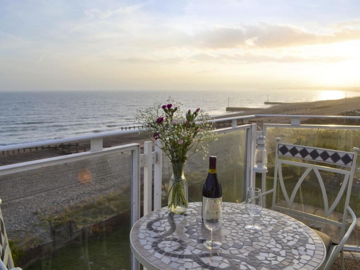 5 Coast Lodge Pevensey Exterior photo
